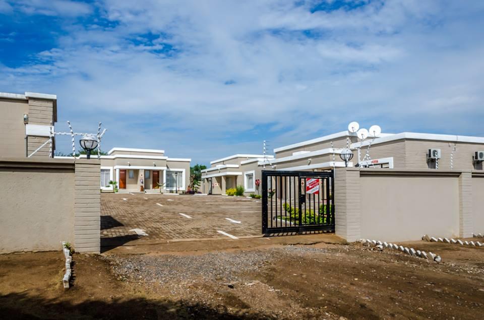 Hill View Inn Serowe المظهر الخارجي الصورة