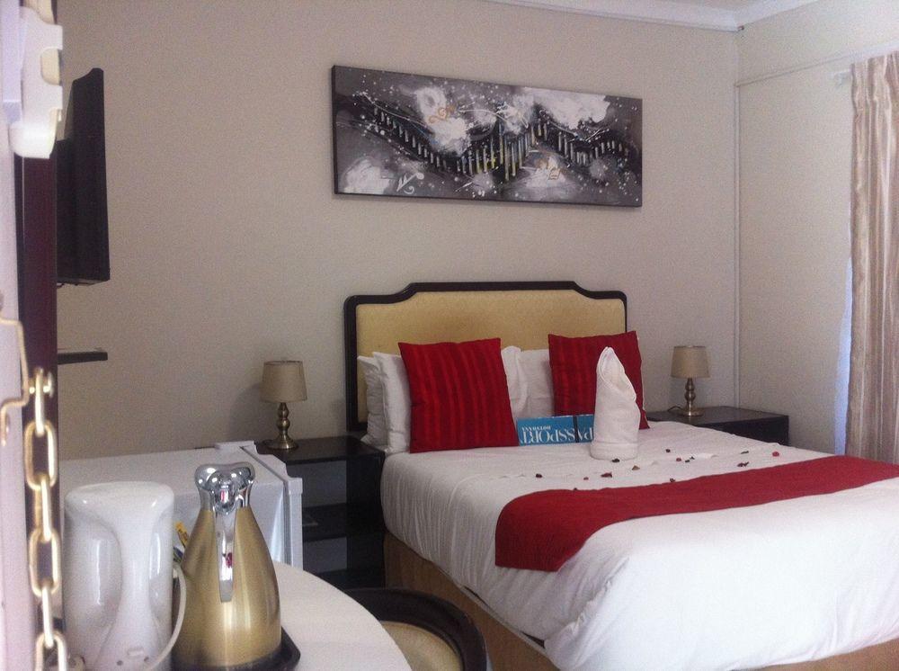 Hill View Inn Serowe المظهر الخارجي الصورة