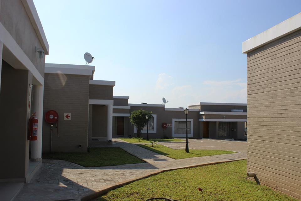 Hill View Inn Serowe المظهر الخارجي الصورة