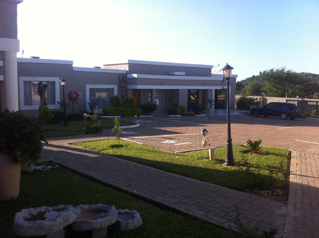 Hill View Inn Serowe المظهر الخارجي الصورة