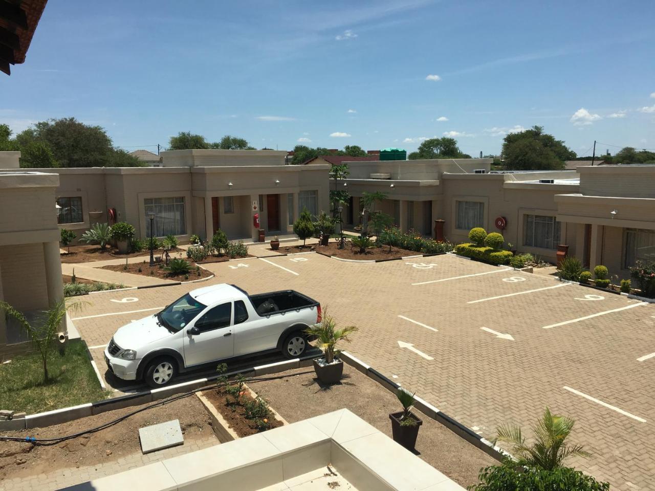 Hill View Inn Serowe المظهر الخارجي الصورة